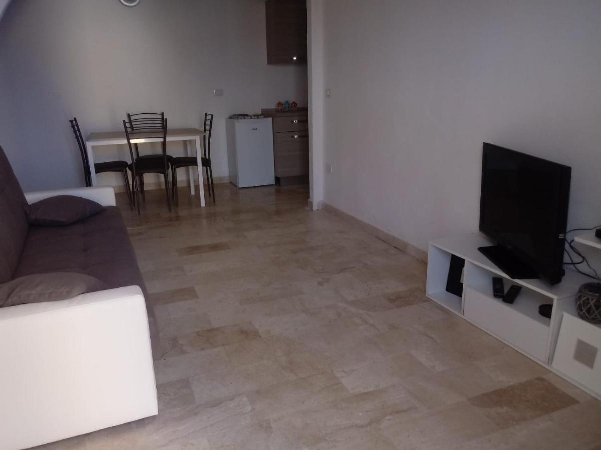 Appartamento Budoni Exterior foto